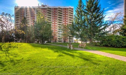 112-1105 Jalna Boulevard, London, ON - Outdoor