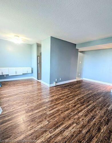 112-1105 Jalna Boulevard, London, ON - Indoor Photo Showing Other Room