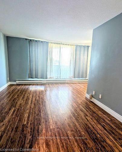 112-1105 Jalna Boulevard, London, ON - Indoor Photo Showing Other Room