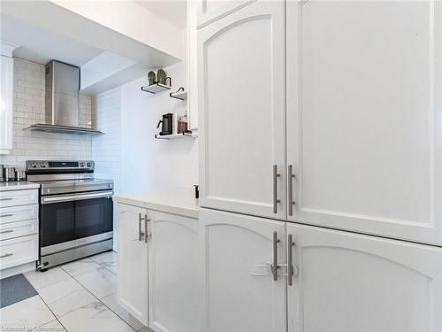 706-80 Grandravine Drive, North York, ON - Indoor Photo Showing Kitchen