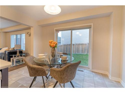 37 Blue Oak Street, Kitchener, ON - Indoor Photo Showing Dining Room