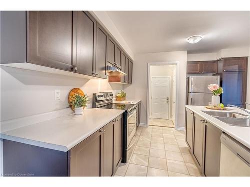 37 Blue Oak Street, Kitchener, ON - Indoor Photo Showing Kitchen With Stainless Steel Kitchen With Double Sink With Upgraded Kitchen