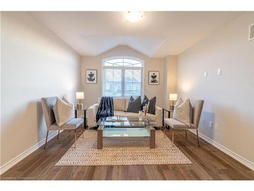 37 Blue Oak Street, Kitchener, ON - Indoor Photo Showing Living Room