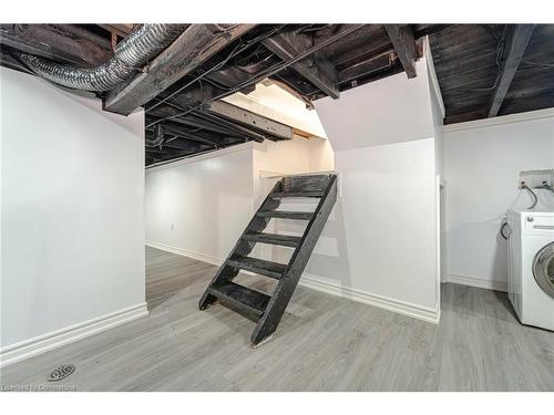 35 Britannia Avenue, Hamilton, ON - Indoor Photo Showing Laundry Room