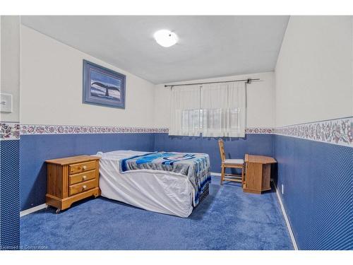 370 Fountain Street S, Cambridge, ON - Indoor Photo Showing Bedroom