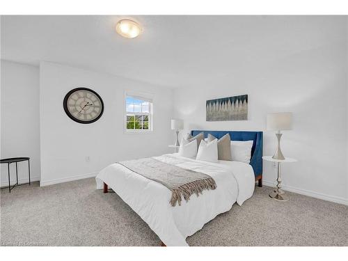 45-1059 Whetherfield Street, London, ON - Indoor Photo Showing Bedroom