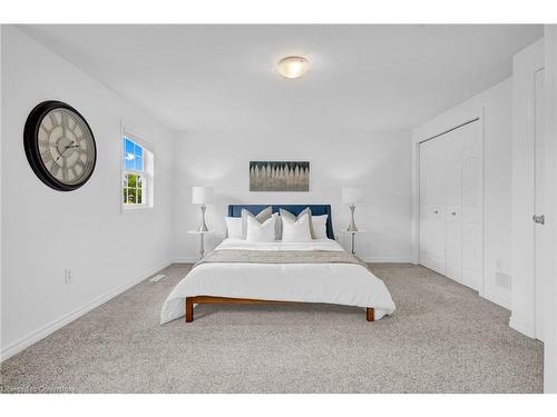 45-1059 Whetherfield Street, London, ON - Indoor Photo Showing Bedroom