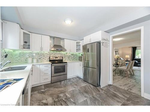 1 Sage Court, Brampton, ON - Indoor Photo Showing Kitchen With Double Sink With Upgraded Kitchen