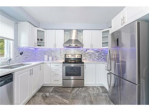 1 Sage Court, Brampton, ON - Indoor Photo Showing Kitchen