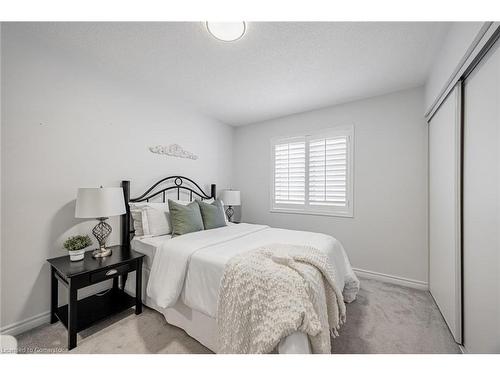 1178 Mceachern Court, Milton, ON - Indoor Photo Showing Bedroom