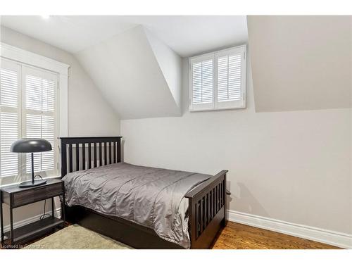 70 Oriole Road, Toronto, ON - Indoor Photo Showing Bedroom