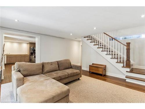 70 Oriole Road, Toronto, ON - Indoor Photo Showing Living Room