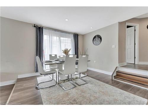 334 Templemead Drive, Hamilton, ON - Indoor Photo Showing Dining Room