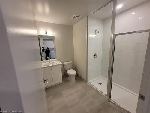 202-58 Sky Harbour Drive, Brampton, ON - Indoor Photo Showing Bathroom