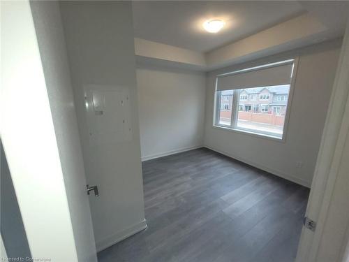 202-58 Sky Harbour Drive, Brampton, ON - Indoor Photo Showing Other Room