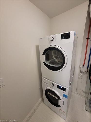 202-58 Sky Harbour Drive, Brampton, ON - Indoor Photo Showing Laundry Room