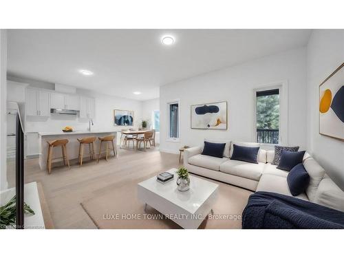 9-242 Mount Pleasant Street, Brantford, ON - Indoor Photo Showing Living Room