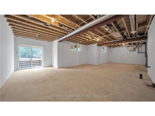 9-242 Mount Pleasant Street, Brantford, ON - Indoor Photo Showing Basement