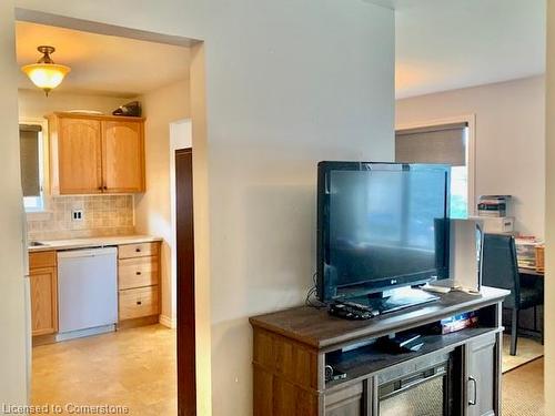 17 Shannon Court, Collingwood, ON - Indoor Photo Showing Kitchen