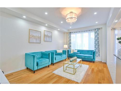 312 Bedrock Drive, Hamilton, ON - Indoor Photo Showing Living Room