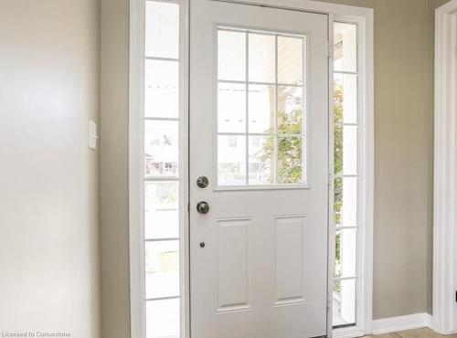 17 Gander Lane, Cambridge, ON - Indoor Photo Showing Other Room