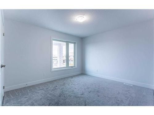 84 Knott Drive, London, ON - Indoor Photo Showing Other Room