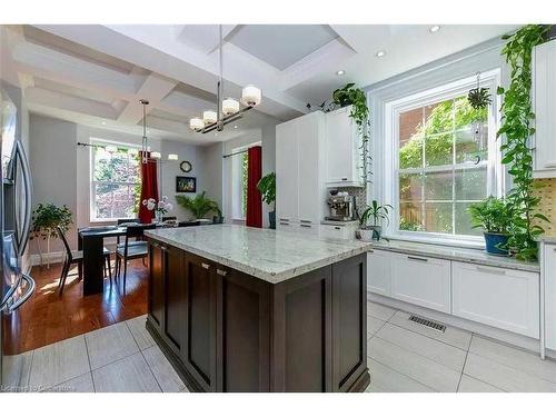 96 Barrie Street, Bradford, ON - Indoor Photo Showing Kitchen