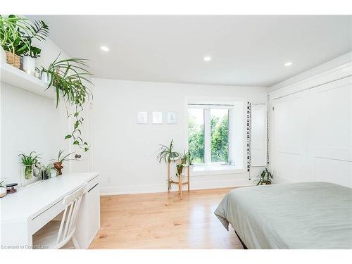 8949 Mississauga Road, Brampton, ON - Indoor Photo Showing Bedroom