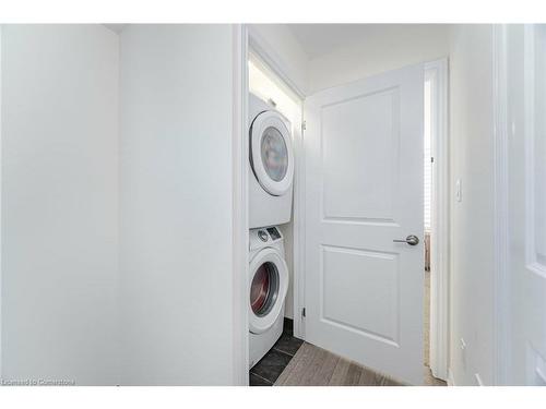 94-1890 Rymal Road E, Hamilton, ON - Indoor Photo Showing Laundry Room