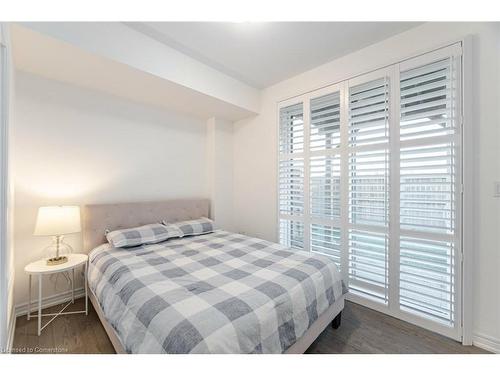 94-1890 Rymal Road E, Hamilton, ON - Indoor Photo Showing Bedroom