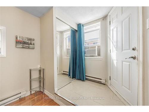 363-3055 Tomken Road, Mississauga, ON - Indoor Photo Showing Other Room