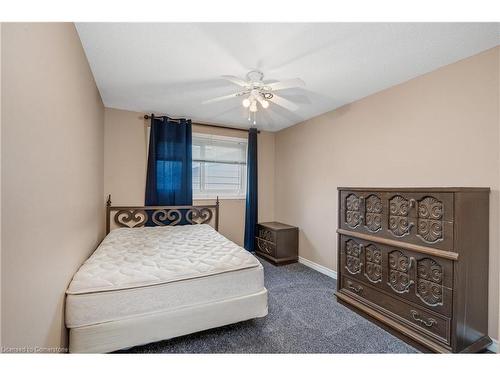 18 Pearl Street, Tilbury, ON - Indoor Photo Showing Bedroom