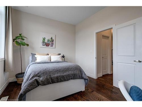 166 Bradshaw Drive, Stratford, ON - Indoor Photo Showing Bedroom