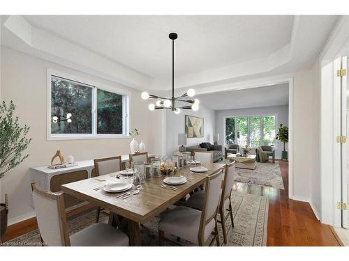 3251 Bloomfield Drive, Mississauga, ON - Indoor Photo Showing Dining Room