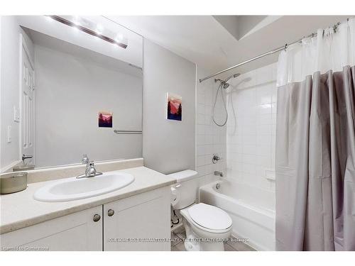 213-250 Sunny Meadow Boulevard, Brampton, ON - Indoor Photo Showing Bathroom