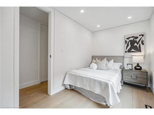 1657 Glenvista Drive, Oakville, ON - Indoor Photo Showing Bedroom