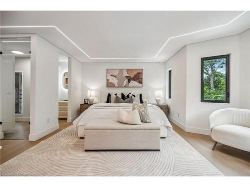 1657 Glenvista Drive, Oakville, ON - Indoor Photo Showing Bedroom