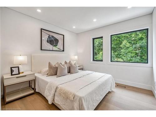 1657 Glenvista Drive, Oakville, ON - Indoor Photo Showing Bedroom