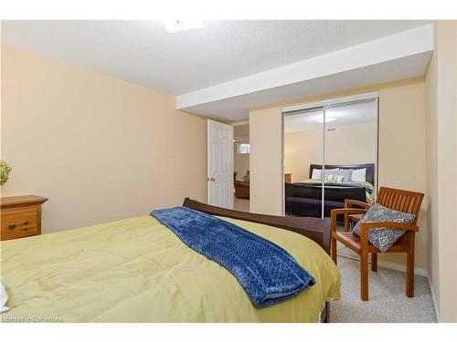 5756 Whitehorn Avenue, Mississauga, ON - Indoor Photo Showing Bedroom