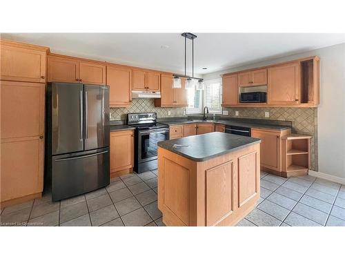 70 Tallman Street, Stoney Creek, ON - Indoor Photo Showing Kitchen