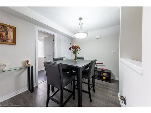 17E-1989 Ottawa Street S, Kitchener, ON - Indoor Photo Showing Dining Room