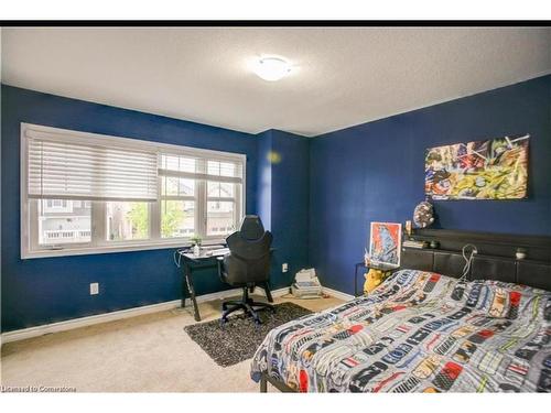 Main Floor-237 Shady Glen Crescent, Kitchener, ON - Indoor Photo Showing Other Room