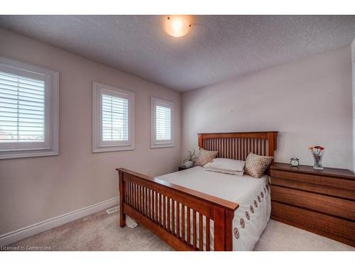 68 Cheevers Road, Brantford, ON - Indoor Photo Showing Bedroom