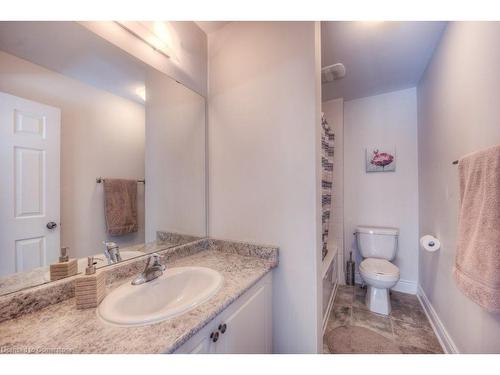 68 Cheevers Road, Brantford, ON - Indoor Photo Showing Bathroom