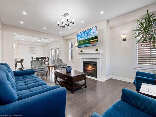 1 Seanesy Drive, Niagara Falls, ON - Indoor Photo Showing Living Room With Fireplace