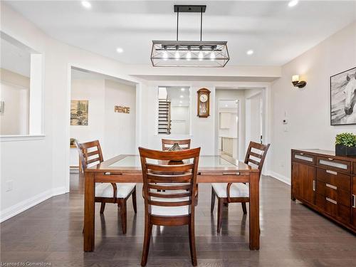 1 Seanesy Drive, Niagara Falls, ON - Indoor Photo Showing Dining Room