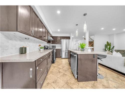 8412 Eva Boulevard, Niagara Falls, ON - Indoor Photo Showing Kitchen With Upgraded Kitchen