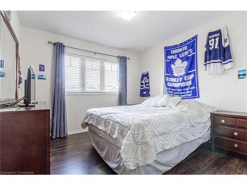 250 Apple Hill Crescent Crescent, Kitchener, ON - Indoor Photo Showing Bedroom