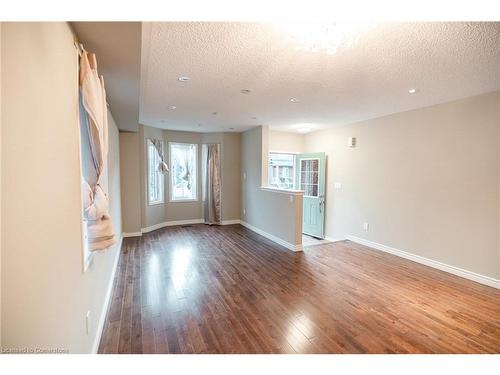 533 Nairn Circle, Milton, ON - Indoor Photo Showing Other Room