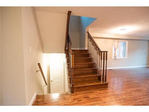 533 Nairn Circle, Milton, ON - Indoor Photo Showing Other Room